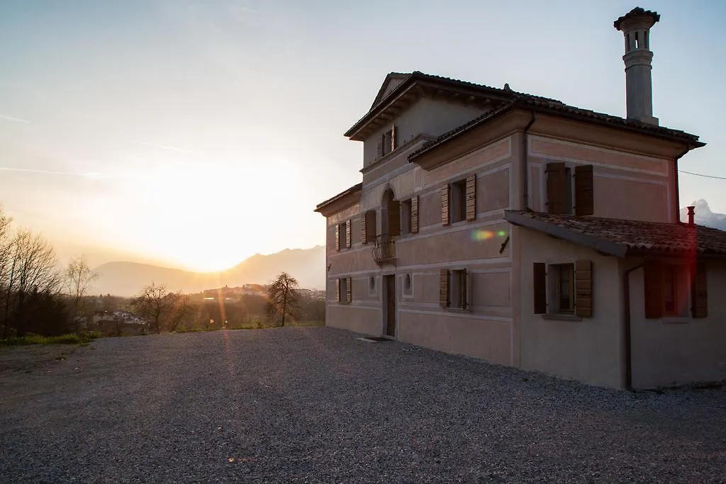 Villa D'Or Mel 0*,  Itálie